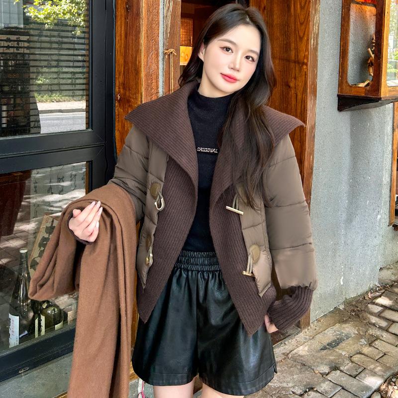 

Large lapel down cotton jacket women s 2025 winter new elegant temperament slimming age reduction Maillard cotton jacket XXL кавовий