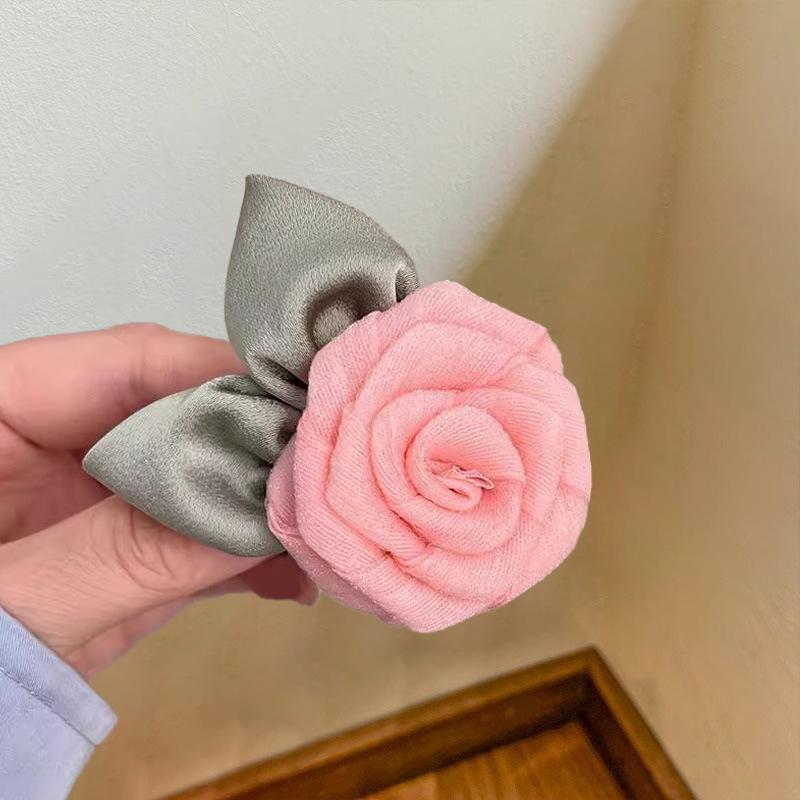 Große Farbverlauf Seidenrose Haarspange - 3D Blumendesign für Frauen, Perfekt für Fotos am Meer