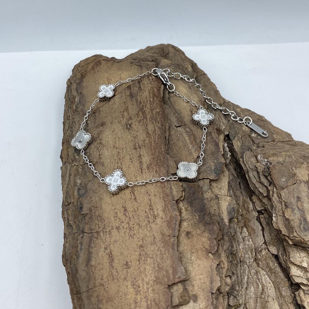 9MM Titanium Steel Clover Between Batch Flower 5 Flower Bracelet Star Pattern Lucky Clover Bracelet