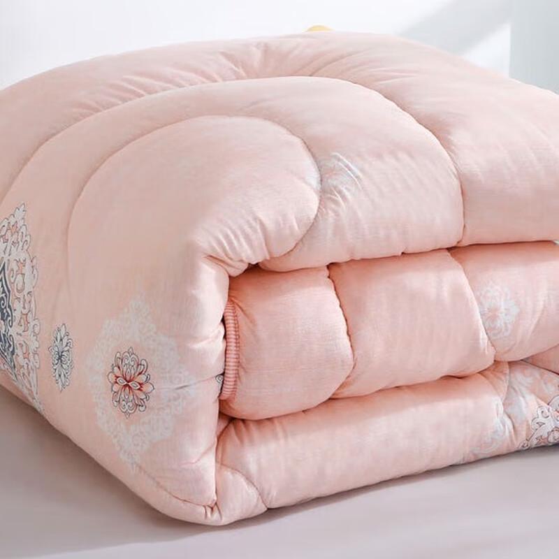 LISM All-Season Printed Quilt with Gift Box