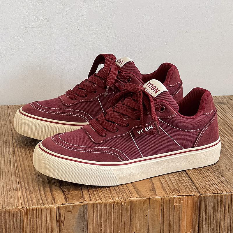 Men Board Shoes 2026 Comfortable Flat Casual Canvas Shoes Lightweight Wear-resistant Men Student Trend Sneakers Hombre