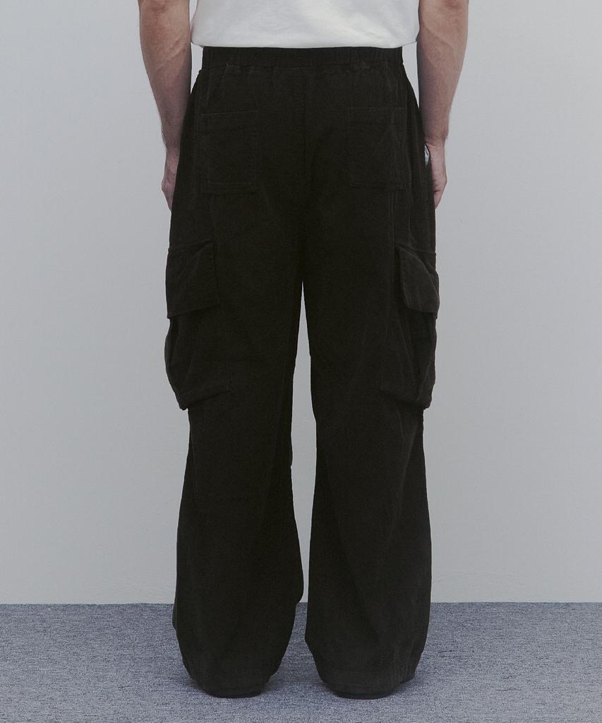 ANDAGAIN Corduroy Wide Cargo Pants (Brown