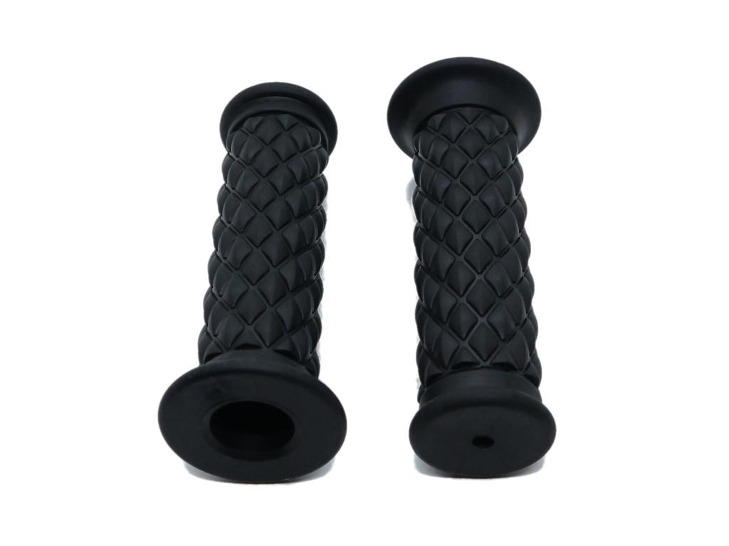 Beatus Diamond Pattern Motorcycle Handlebar Universal Left and Right Set Type Grips, 22.2mm, Grips, (Black, 2, Non-Penetrating)