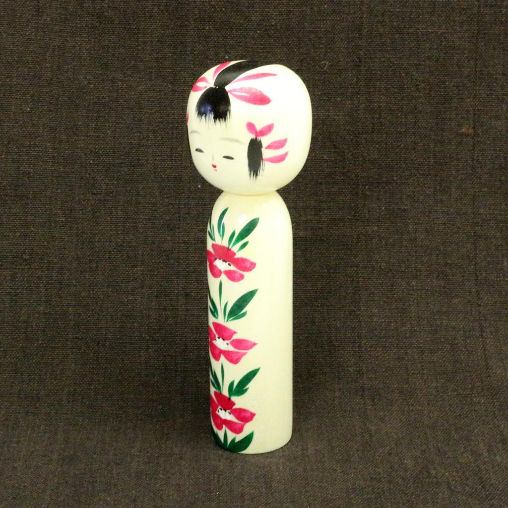 Made In Japanese Kokeshi 15cm Traditional Michinoku Kokeshi Japan, Souvenir, Doll, (5 Sun), Craft, Handmade, Camellia,