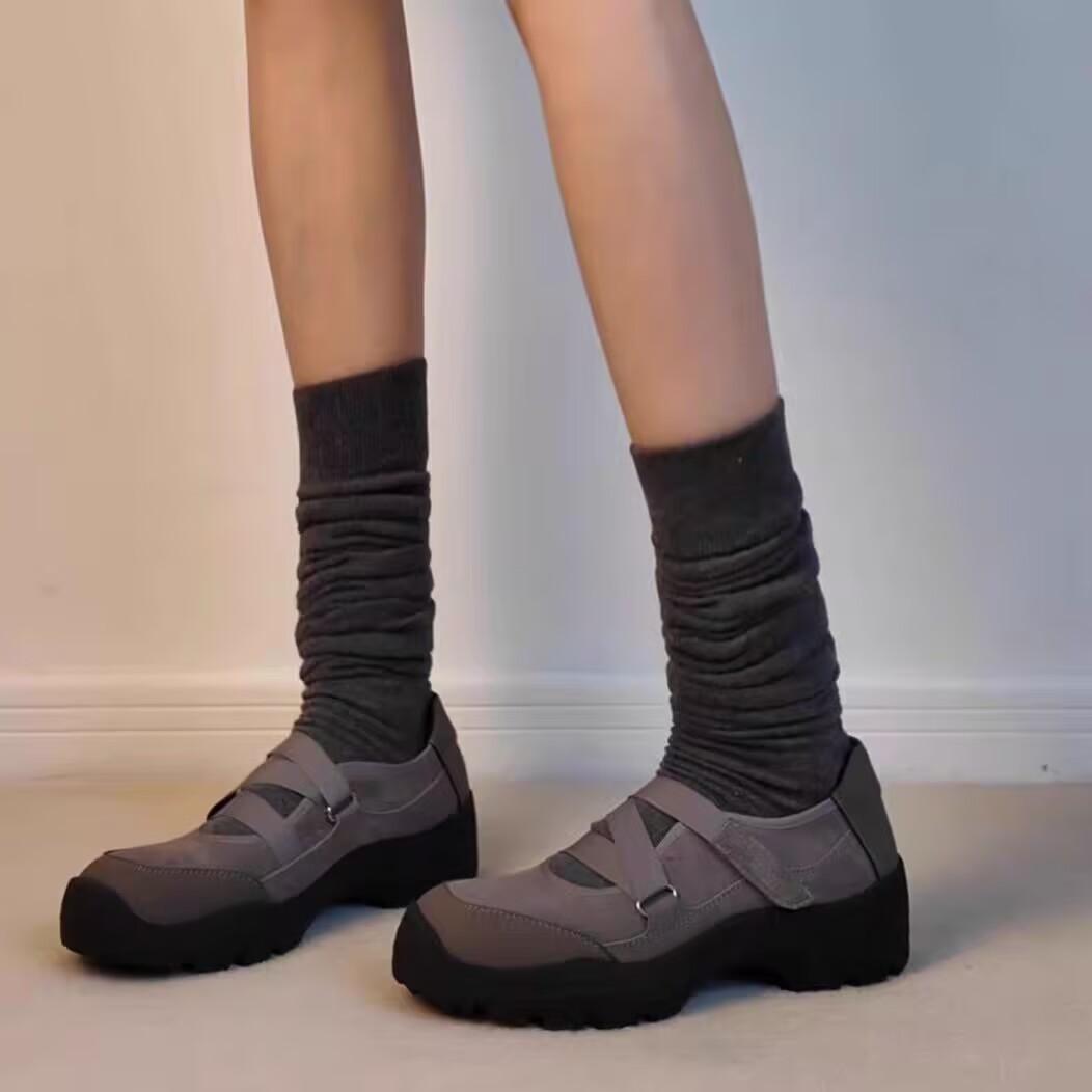 

Sweet and cool wind small man comfortable height increase platform sports Mary Jane 2025 medium heel sheepskin splicing casual single shoes women 35