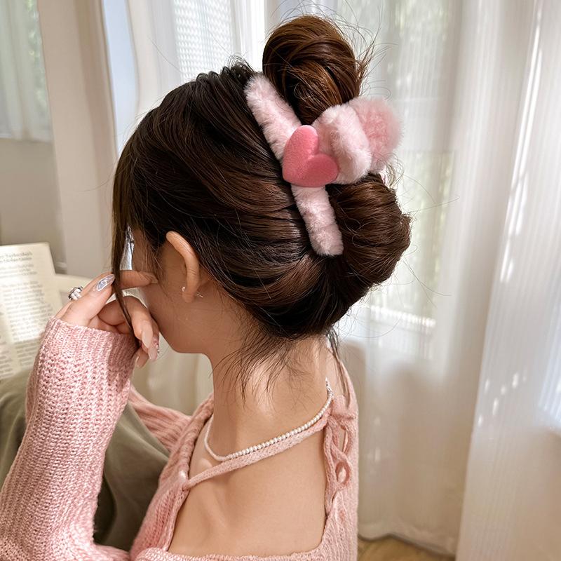 Korean Cartoon Doll Hair Clip Cute Heart Plush Hair Clamp Soft Sweet Temperament Head Back Hairpin Girls Hair Accessories