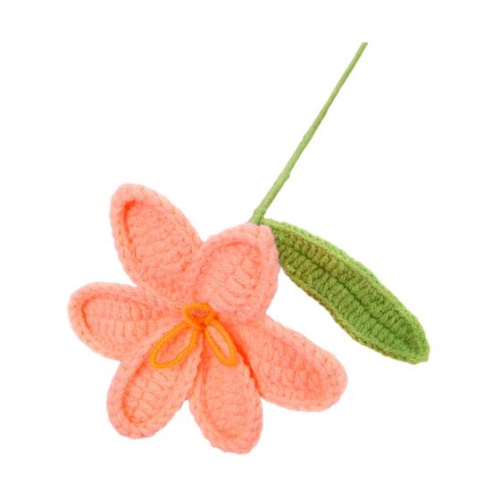 Вязаный крючком тюльпан со стеблем Вязаный цветок Украшение Пряжа Лист Ручная работа Цветочный декор День матери светло-розовый
