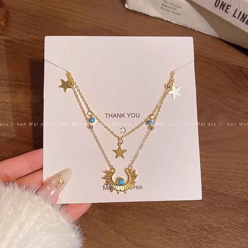 

European and American court style medieval vintage retro temperament old metal fan flash diamond necklace sweater chain