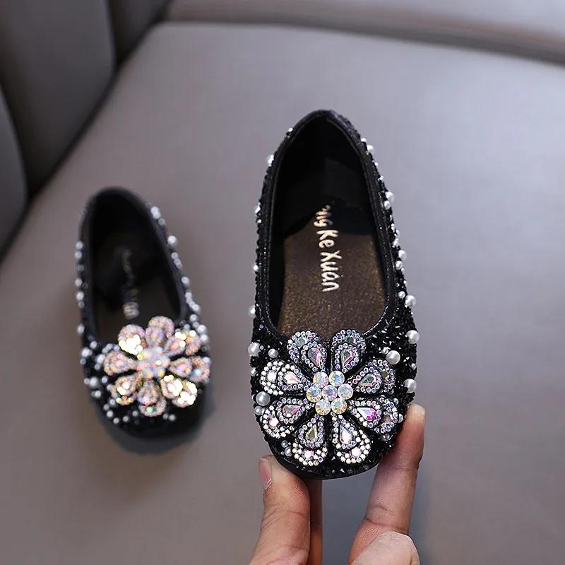 

New Girls Leather Shoes Fashion Rhinestone Kids Causal Loafers for Princess Wedding Party Children s Ballet Flat Shoes 24