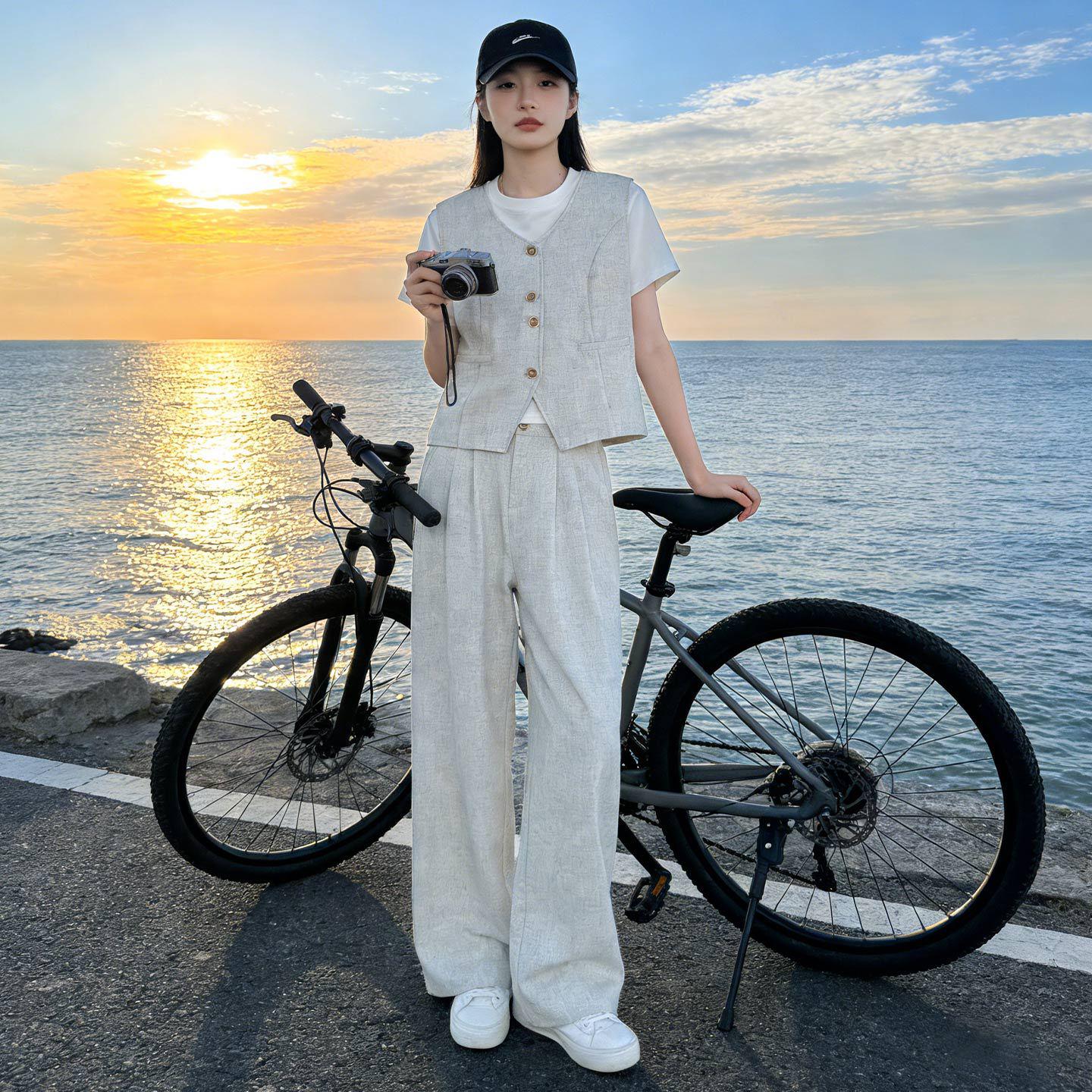 2026 Spring-Summer Women s Slimming Fashion Sleeveless Vest & Wide-Leg Pants Three-Piece Set M