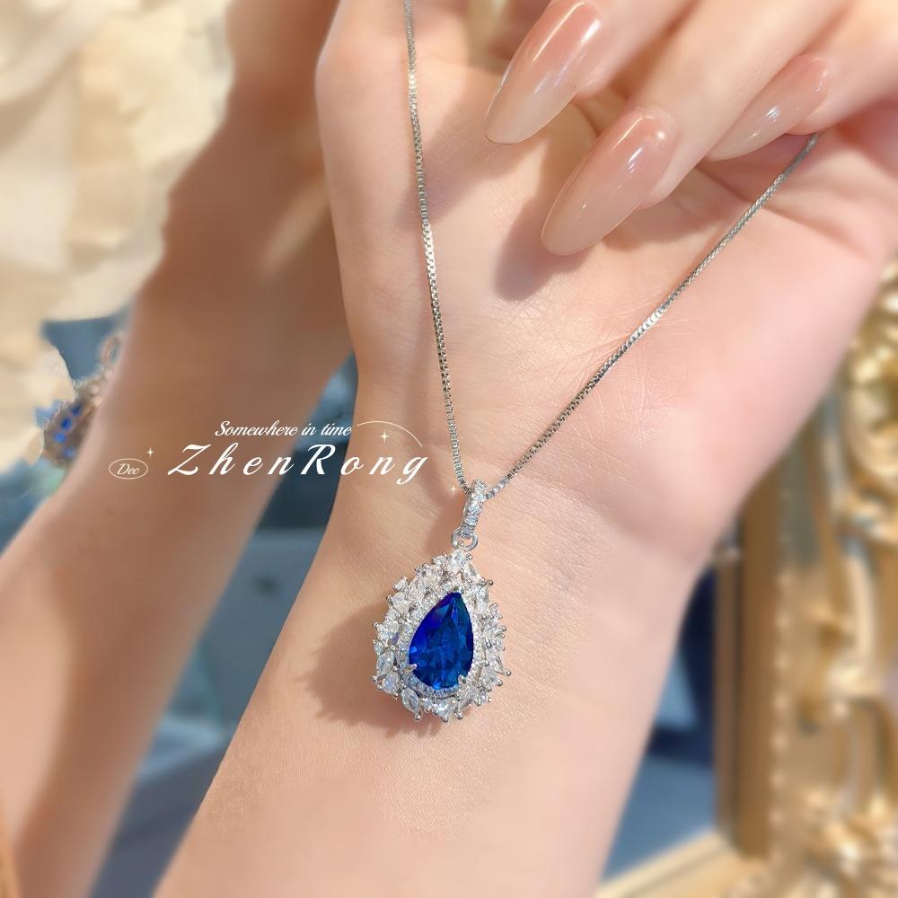 Classic Blue Spinel Necklace Light Luxury Trendy Simple Fanta China Red High Carbon Diamond Pendant Women