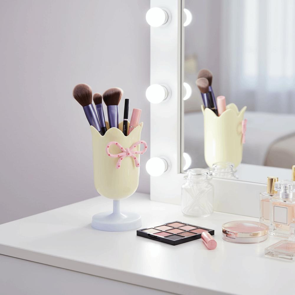 Durable Plastic Desktop Organizer Tulips Shape Storage Bucket Makeup Brush Holder  Desktop