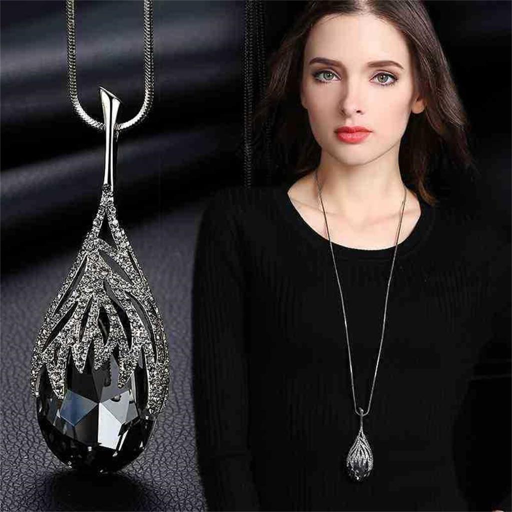 Fashion Crystal Studded Diamond Water Droplet Sweater Chain