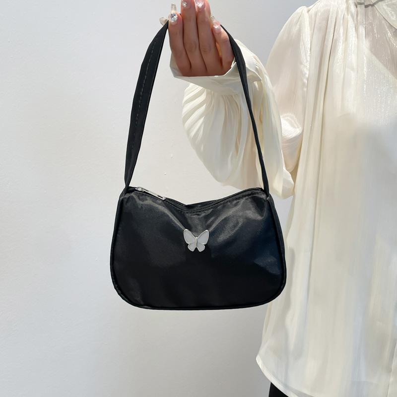 

Niche butterfly high-end sense versatile armpit bag women s new solid color sweet and cool hot girl personality shopping foreign shoulder bag чёрный