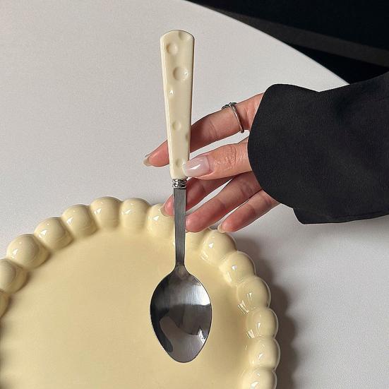Western Food Tableware Stainless Steel Cut Cheese Hole Embossed Handle Steak Pasta Soup Dessert Knife Fork Spoon Dining Table Cutlery