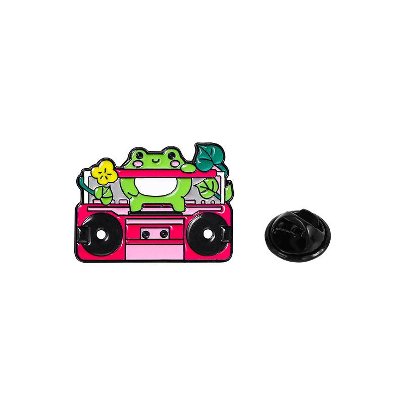 Original Cartoon Enamel Metal Brooch Cute Pink Music Theme Frog Lapel Pin for Clothes Backpack Decoration Fashion Badge Accessory
