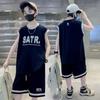 Traje sin mangas para niños Niños medianos y mayores Verano Chaleco de verano para niños Pantalones cortos de cinco puntos guapos Conjunto de dos piezas