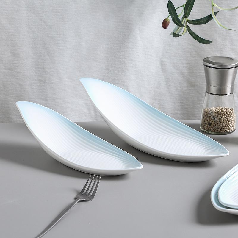Leaf Shaped Ceramic Plate Simple Underglaze Color Strip Special Plate Hotel Home Snack Plate Gourmet Creative Dish Tableware