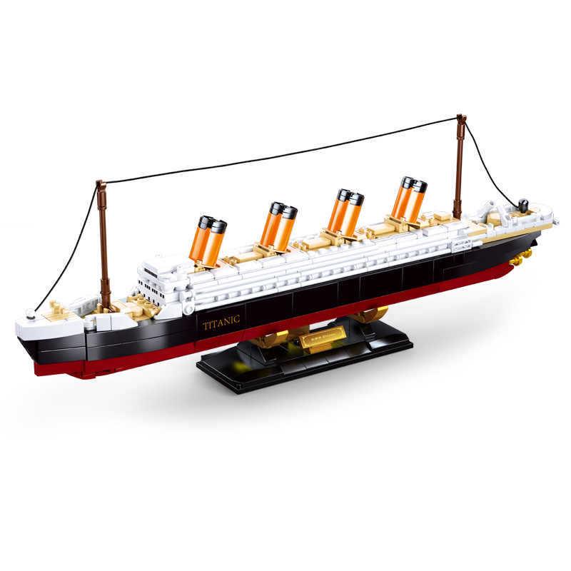 0835 Titanic Simulation Medium Plastic Cruise Ship Building Blocks Model Toy