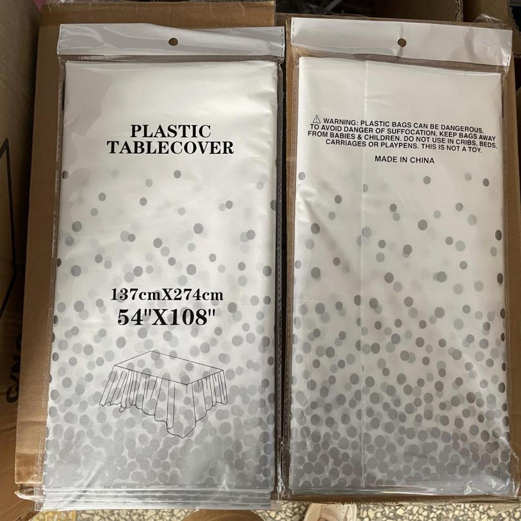Black Gold Dot PEVA Tablecloth - Rectangular, Disposable, Waterproof, Oil-Proof for Festival Party Decoration