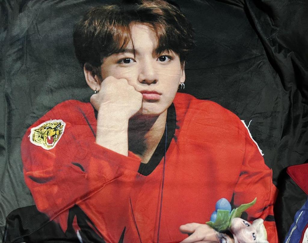[USED] BTS Jungkook Large Blanket Masternim