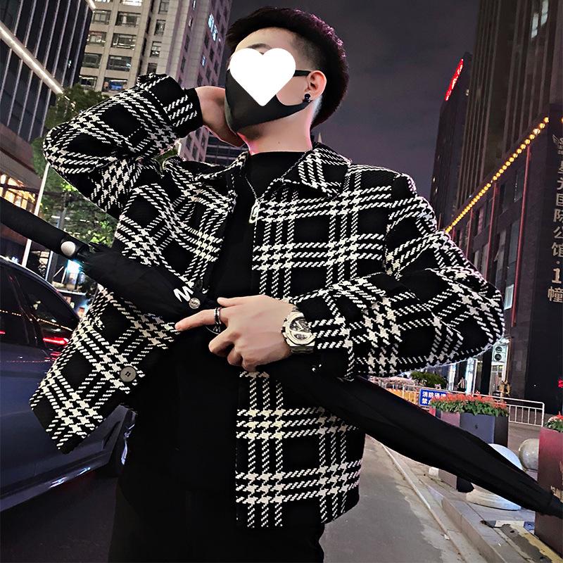 2025 Men's Autumn Plaid Jacket: Black & White Colorblock Outerwear for Young Men