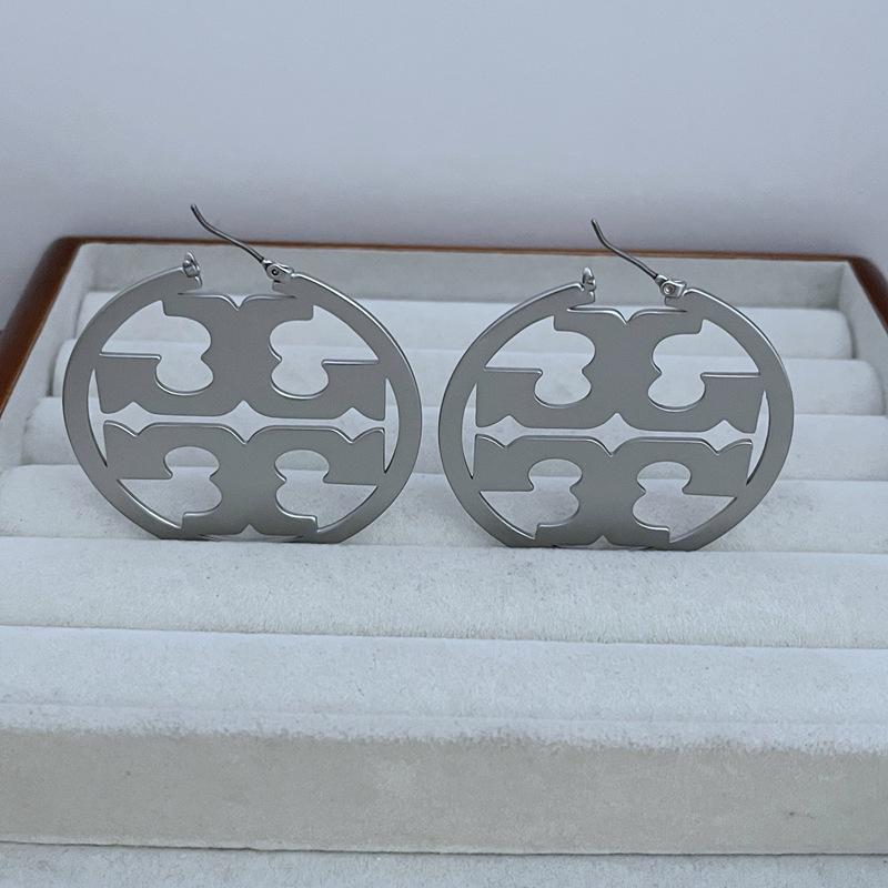 

Elegant Retro Two-Tone Matte Stud Earrings: Exquisite, Trendy & Unique платиновый