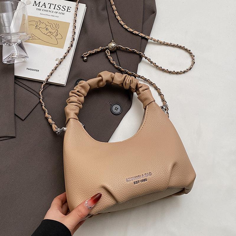 

2025 новая однотонная простая плиссированная портативная сумка-облако, темпераментная, модная, универсальная, дорожная сумка-мессенджер на цепочке для женщин