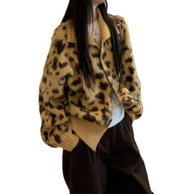 Women's Retro Leopard Knit Cardigan: Thick Leopard Coat for 2025 Autumn/Winter