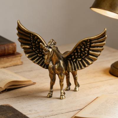 Vintage Brass Horse Figurine Handcrafted Metal Desktop Art Statue Feng Shui Decor for Home Office Bookshelf Creative Gift for Collector