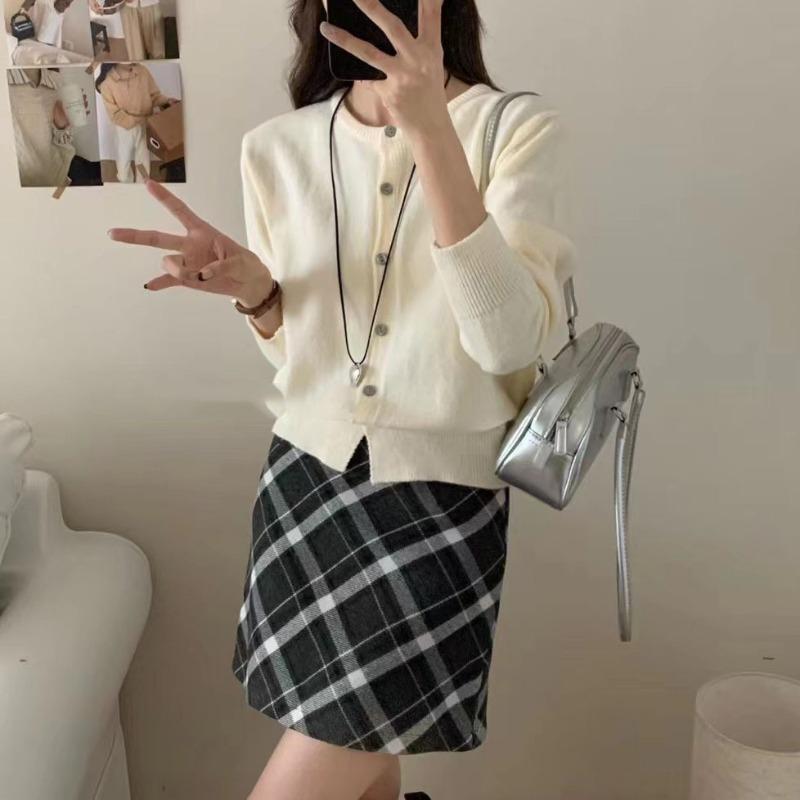 Autumn and Winter New Soft Waxy Gentle Wind Knitted Cardigan Top Women's Solid Color Casual Thin Sweater Jacket