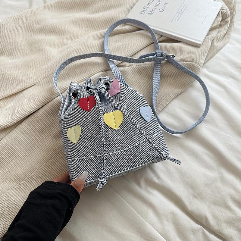 Cute peach heart small bag women's 2025 new trendy fashion mini bucket bag summer versatile shoulder messenger bag