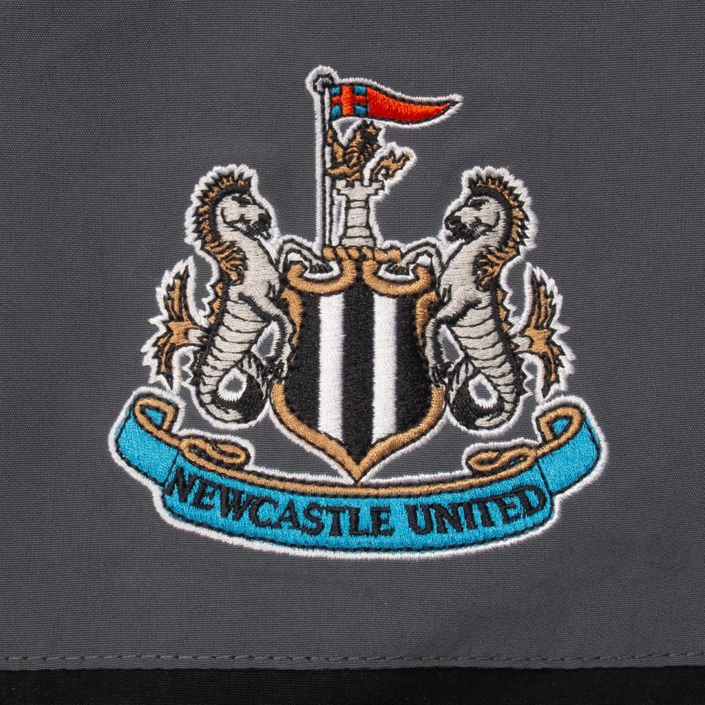 Newcastle United FC Mens Crest Two Tone Tracksuit