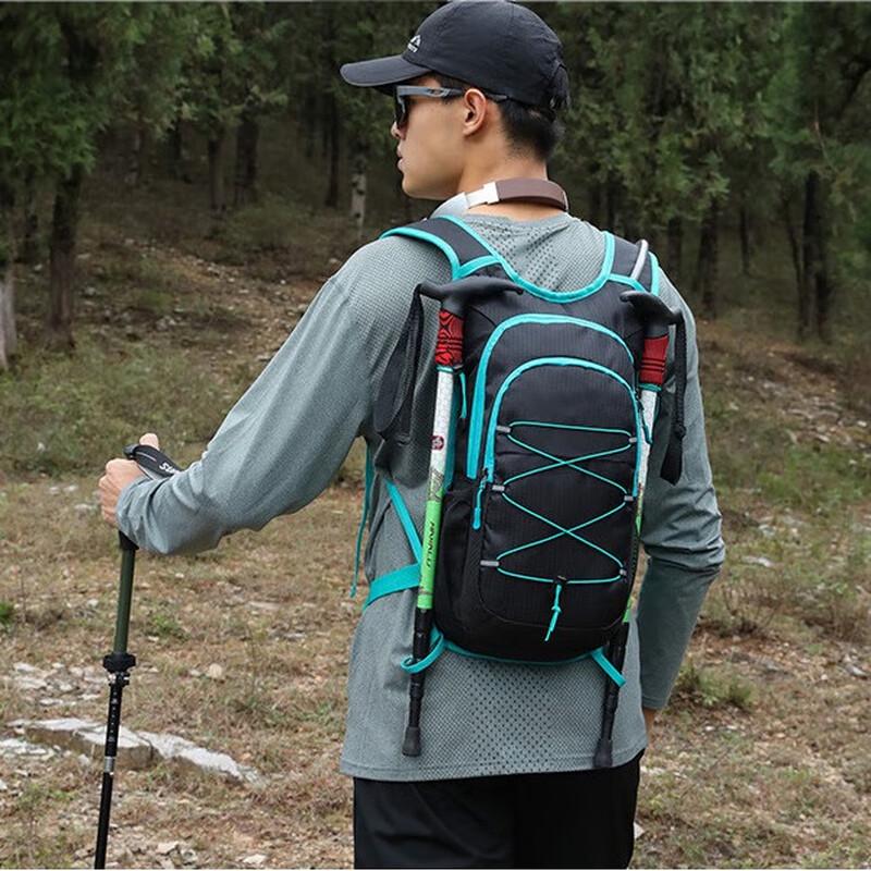 

Outdoor Vanguard 2582 Lightweight Hiking & Travel Backpack