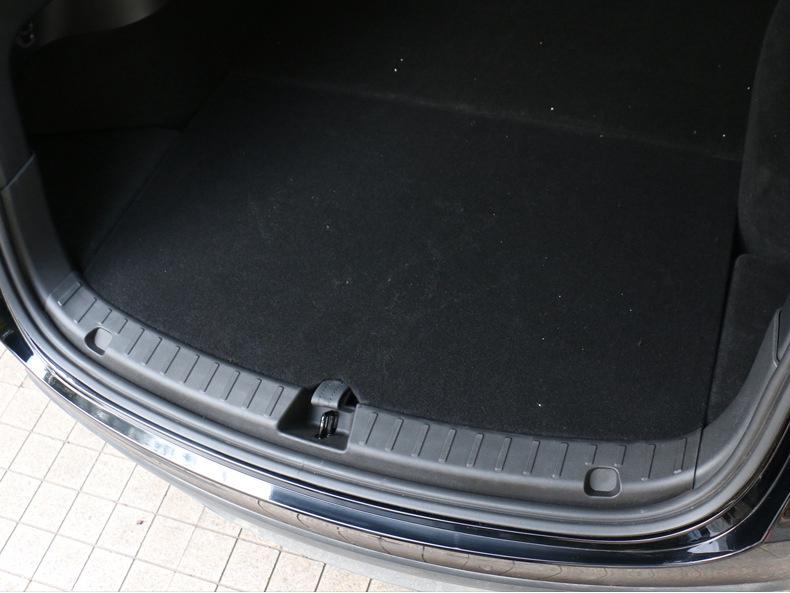 2025 Tesla Model Y/3 Refresh Trunk Sill Protector Accessory