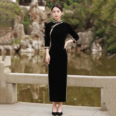 Schwarzer Samt nationaler Stil neuer Chinesischer Suzhou langärmeliger Cheongsam verbessert für junge Frauen High-End Laufsteg Frühling und Herbst
