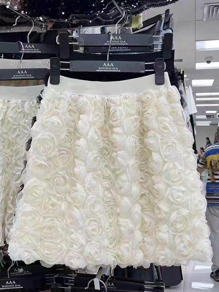 Damen Europäischer & Amerikanischer 3D-Rosen A-Linien-Rock: Eleganten Schlankmachenden Kurzen Rock