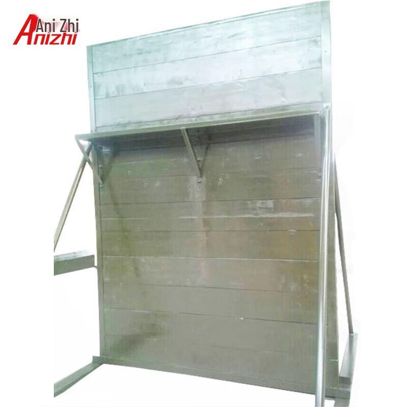 Three-Person Collaborative Outdoor Climbing Frame