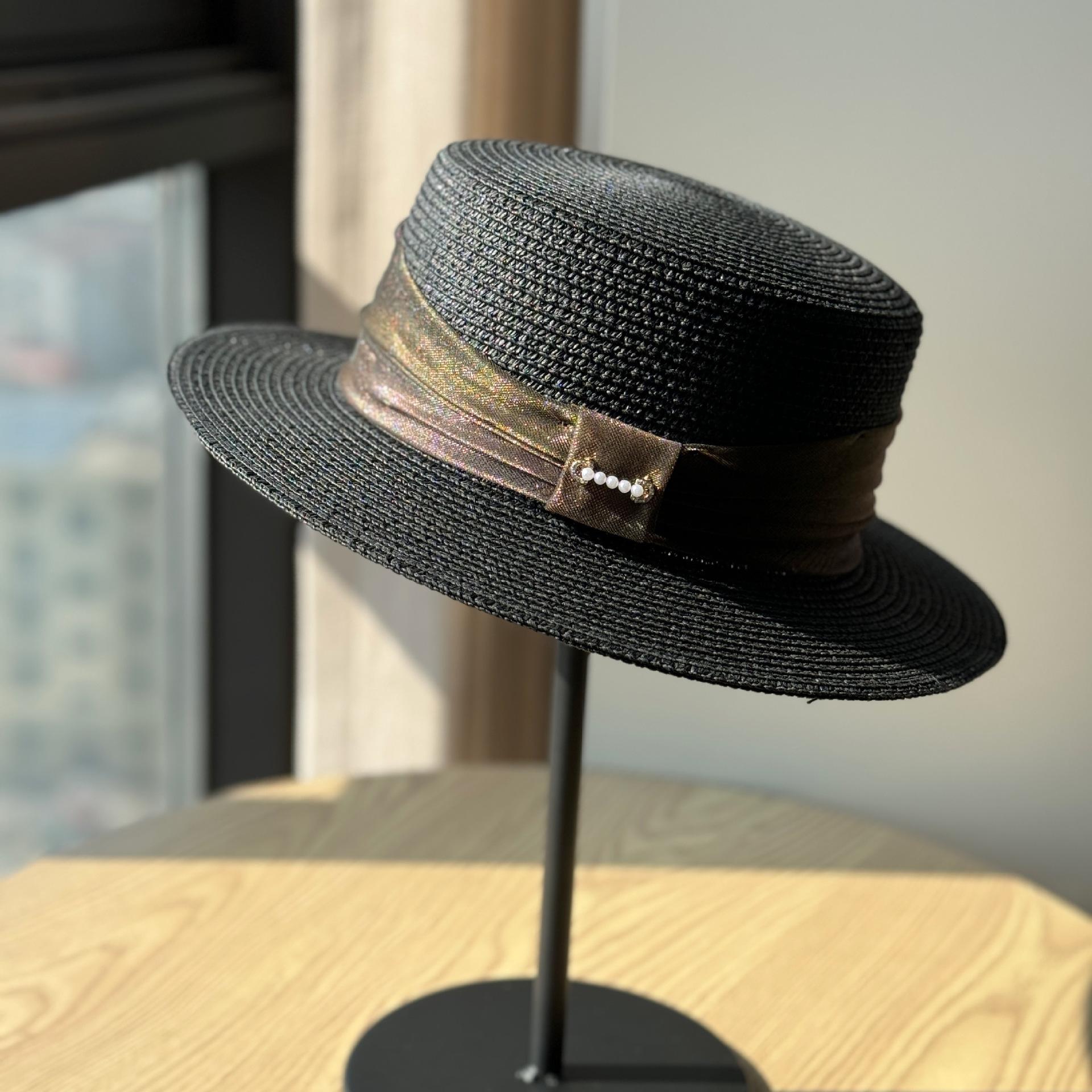 

Spring and summer French elegant pearl flat-top straw hat for women, British retro sun hat for seaside vacation and beach sun protection Adult54-60Adjustable чёрный