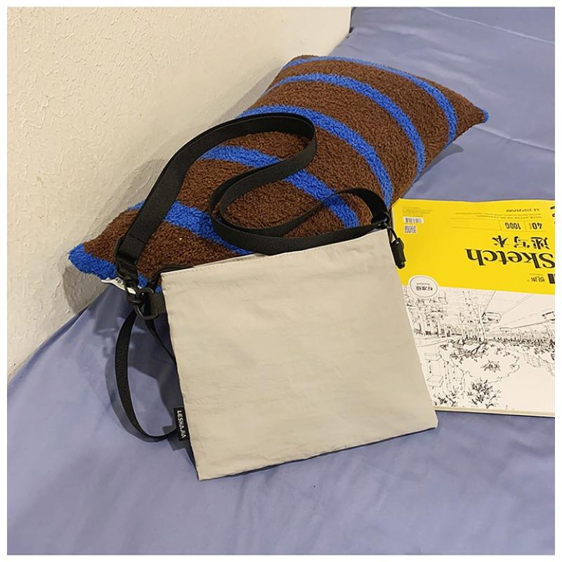 Outdoor Messenger Bag Men's and Women's Versatile Leisure Travel Storage Bag Shoulder Bag Portable Handbag