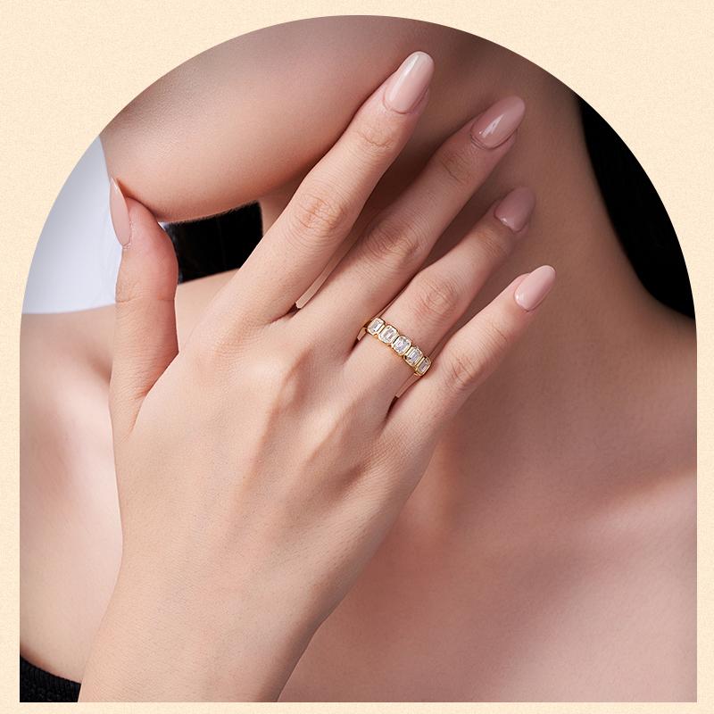 Trendy 925 Sterling Silver Fine Jewelry Gold Plated Ring Emerald Cut Moissanite Eternity Wedding Engagement Ring