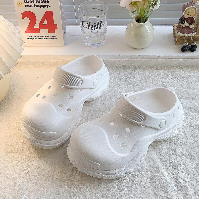 Girls Hole Shoes 2025 New Summer Children's Bag Head Sandals Outside Wear Girls DIY Shoes Non-slip Fashion