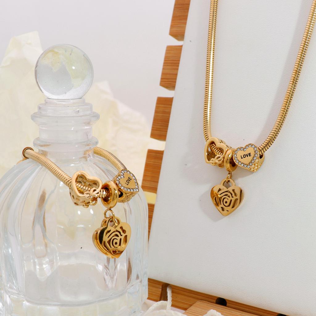 Fashionable High Quality Heart M&M Necklace Plated 18k Draw Bracelet Non-Fading Stainless Steel Jewelry Zircon Set