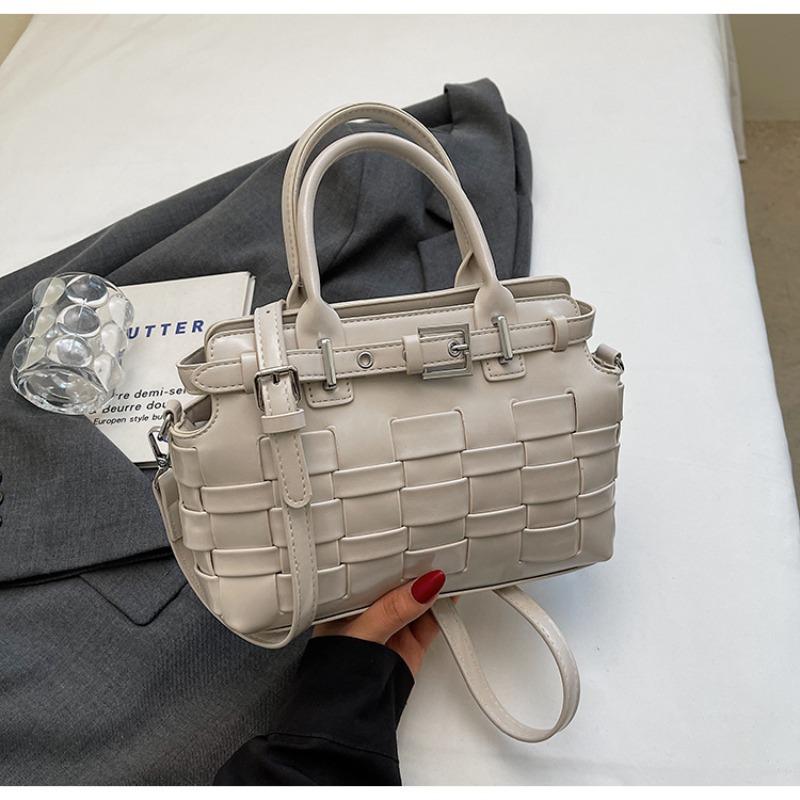 Niche Woven Bag Women's New Spring Versatile Messenger Bag Fashion Handbag Small Bag