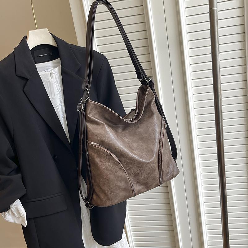Large Capacity Anti-theft Backbag Women Europe and America Commute Shoulder Bag Designer Motorcycle Bag Pu Leather Bucket Totes