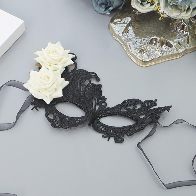 Damen Maskerade Maske mit Strasssteinen Ball Abschlussball Maske Venezianische Party Maske Halbgesichtsspitzenmaske Augenmaske Karnevalsmaske