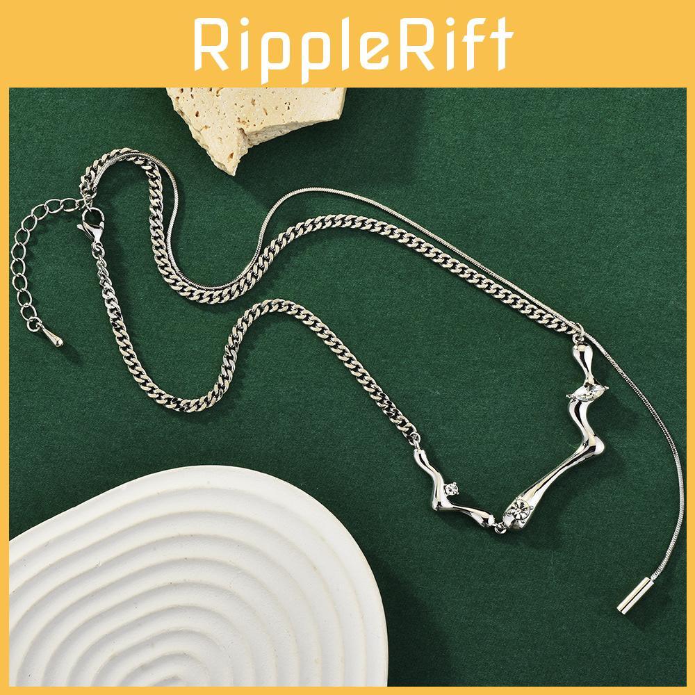 Stunning Titanium Alloy Geometric Diamond Embedded Necklace For Women Perfect For Autumn And Winter