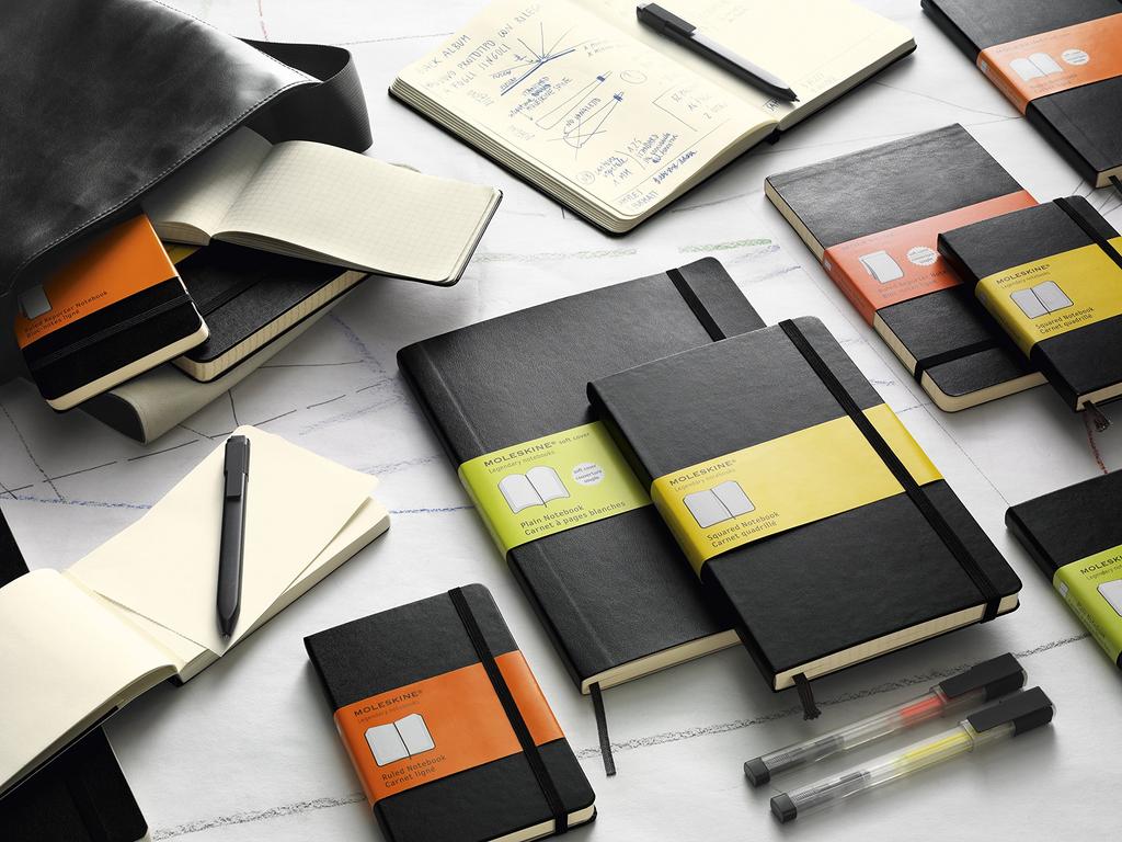 Moleskine Classic Horizontally Large Size x QP060 Notebook, Hardcover, Ruled, (13cm 21cm), Black,