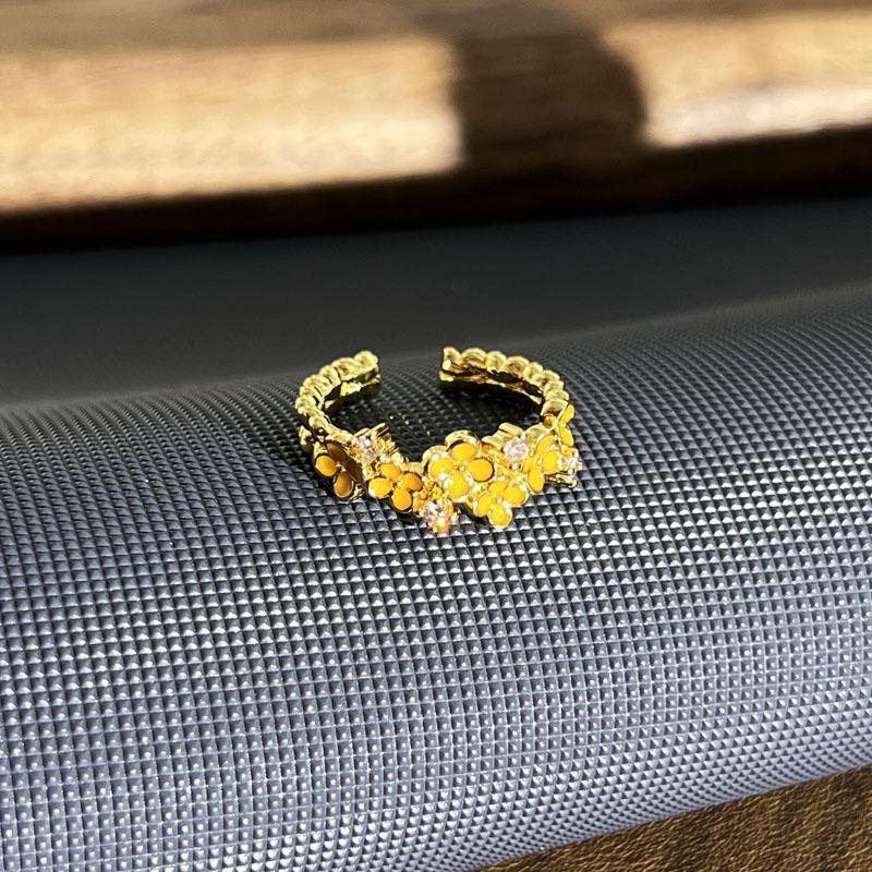 2026 Gold Glaze Luting Retro British Style Color Rice Flag Open Ring Female Simple Flower Light Luxury Temperament Ring
