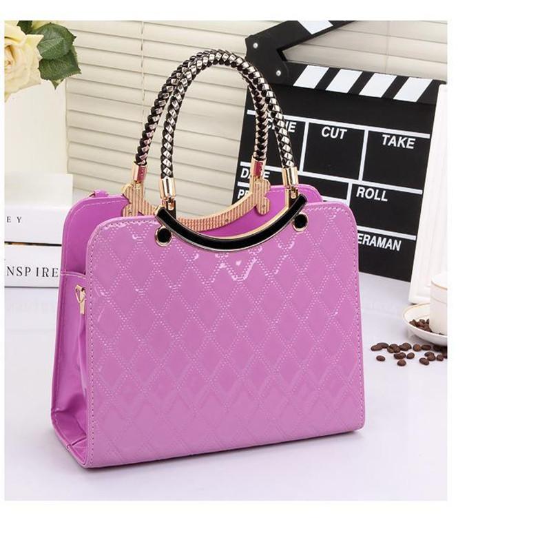 Patent leather lattice Pearl pendant women's handbags European and American fashion designer shoulder bags hard women bag